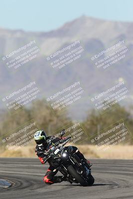 media/Dec-04-2025-Racers Edge (Thu) [[5ebc9f124d]]/3-B Group/1-Session 1 (Turn 7)/